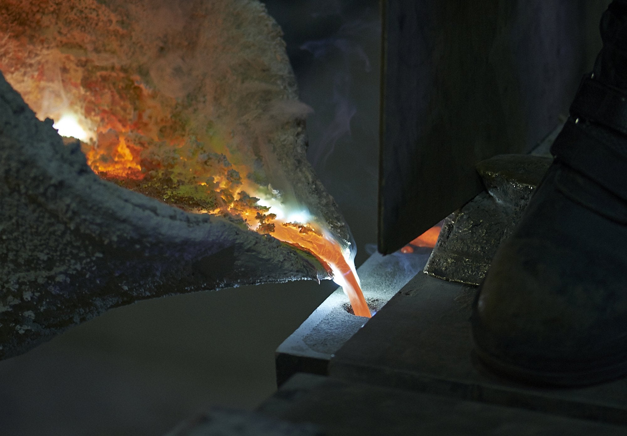 Bullet flat shade / 190 / black - NEW LIGHT POTTERY