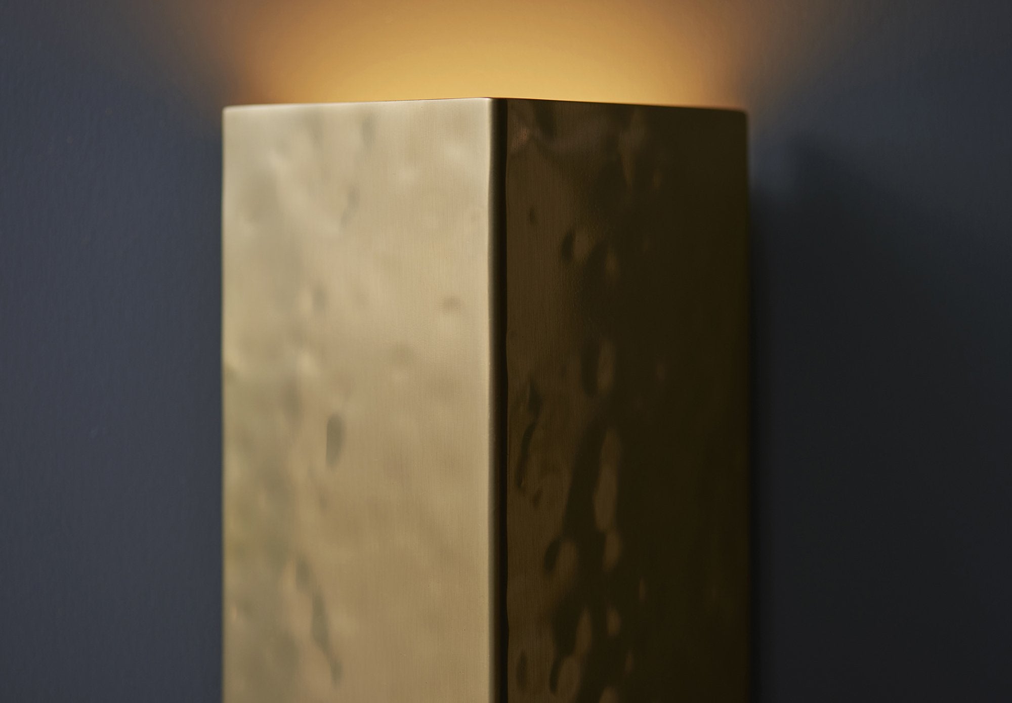 eight / eight - NEW LIGHT POTTERY